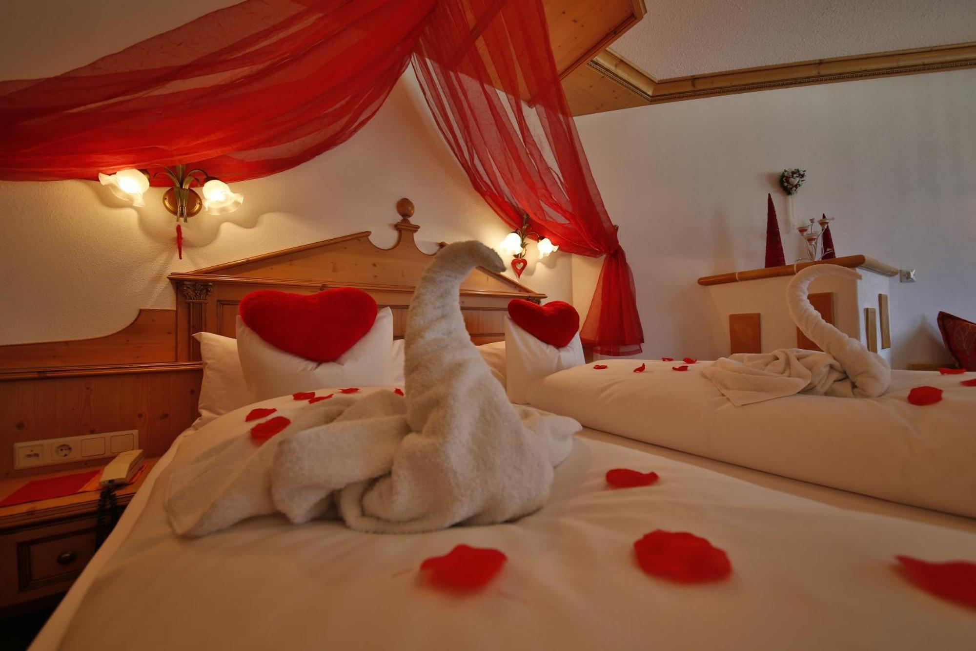 Romantik Resort & Spa Der Laterndl Hof Haldensee Rum bild