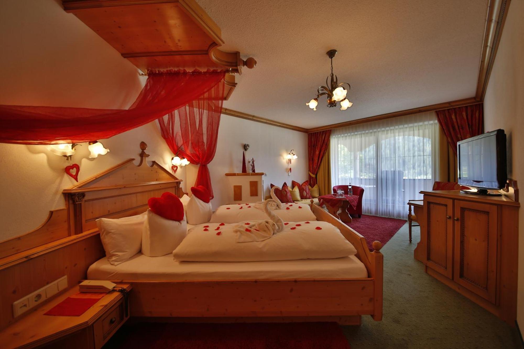 Romantik Resort & Spa Der Laterndl Hof Haldensee Rum bild