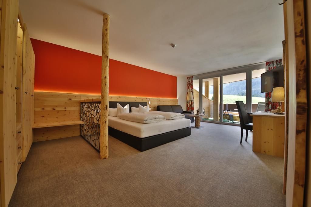 Romantik Resort & Spa Der Laterndl Hof Haldensee Exteriör bild